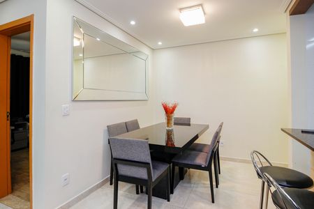 Apartamento à venda com 58m², 2 quartos e 1 vaga Apartamento à venda com 58m², 2 quartos e 1 vagaSala