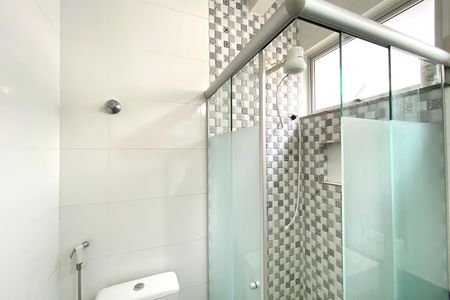 Apartamento à venda com 66m², 2 quartos e 1 vaga Apartamento à venda com 66m², 2 quartos e 1 vagaBanheiro