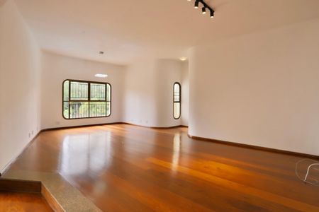 Apartamento para alugar com 165m², 3 quartos e 2 vagas Apartamento para alugar com 165m², 3 quartos e 2 vagasSala