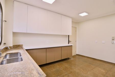 Apartamento para alugar com 165m², 3 quartos e 2 vagas Apartamento para alugar com 165m², 3 quartos e 2 vagasCozinha