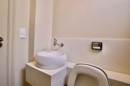 Apartamento para alugar com 165m², 3 quartos e 2 vagas Apartamento para alugar com 165m², 3 quartos e 2 vagasLavabo
