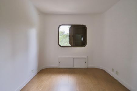 Apartamento para alugar com 165m², 3 quartos e 2 vagas Apartamento para alugar com 165m², 3 quartos e 2 vagasQuarto 3