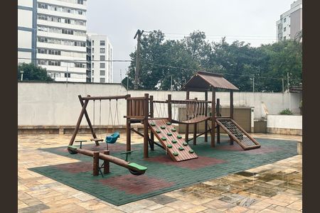 Apartamento para alugar com 165m², 3 quartos e 2 vagas Apartamento para alugar com 165m², 3 quartos e 2 vagasPlayground