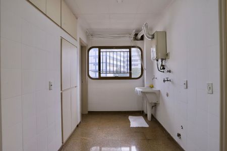Apartamento para alugar com 165m², 3 quartos e 2 vagas Apartamento para alugar com 165m², 3 quartos e 2 vagasLavanderia