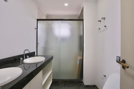 Apartamento para alugar com 165m², 3 quartos e 2 vagas Apartamento para alugar com 165m², 3 quartos e 2 vagasBanheiro do Quarto 2
