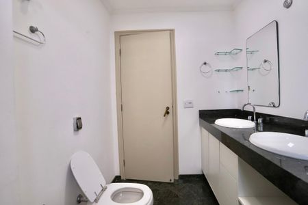 Apartamento para alugar com 165m², 3 quartos e 2 vagas Apartamento para alugar com 165m², 3 quartos e 2 vagasBanheiro do Quarto 2