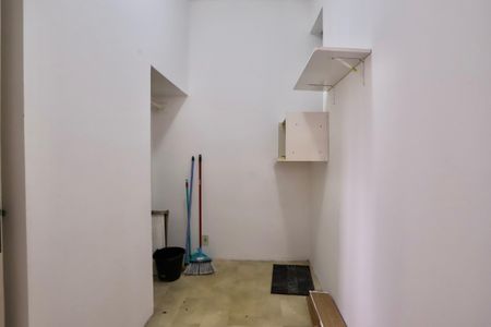 Apartamento para alugar com 165m², 3 quartos e 2 vagas Apartamento para alugar com 165m², 3 quartos e 2 vagasQuarto de Serviço