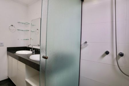 Apartamento para alugar com 165m², 3 quartos e 2 vagas Apartamento para alugar com 165m², 3 quartos e 2 vagasBanheiro do Quarto 2
