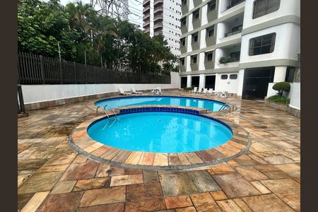 Apartamento para alugar com 165m², 3 quartos e 2 vagas Apartamento para alugar com 165m², 3 quartos e 2 vagasPiscina