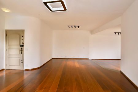 Apartamento para alugar com 165m², 3 quartos e 2 vagas Apartamento para alugar com 165m², 3 quartos e 2 vagasSala