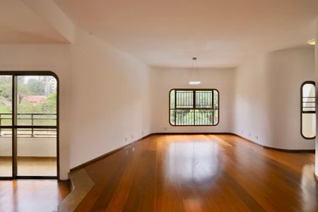 Apartamento para alugar com 165m², 3 quartos e 2 vagas Apartamento para alugar com 165m², 3 quartos e 2 vagasSala