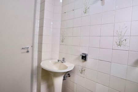Apartamento para alugar com 165m², 3 quartos e 2 vagas Apartamento para alugar com 165m², 3 quartos e 2 vagasBanheiro de serviço