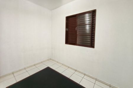 Quarto 2 de apartamento para alugar com 2 quartos, 43m² em Parque São Jorge, Campinas