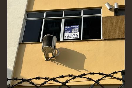Apartamento para alugar com 75m², 3 quartos e 1 vagaFachada + placa