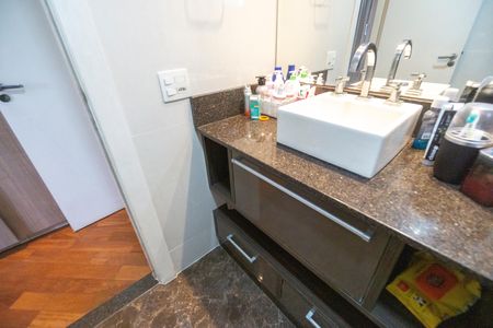 Apartamento à venda com 157m², 2 quartos e 2 vagas Apartamento à venda com 157m², 2 quartos e 2 vagasPia
