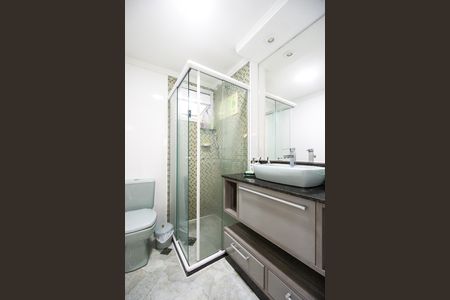 Apartamento à venda com 157m², 2 quartos e 2 vagas Apartamento à venda com 157m², 2 quartos e 2 vagasBanheiro social