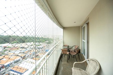Apartamento à venda com 157m², 2 quartos e 2 vagas Apartamento à venda com 157m², 2 quartos e 2 vagasVaranda