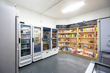Apartamento à venda com 157m², 2 quartos e 2 vagas Apartamento à venda com 157m², 2 quartos e 2 vagasMercado
