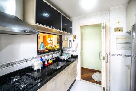 Apartamento à venda com 157m², 2 quartos e 2 vagas Apartamento à venda com 157m², 2 quartos e 2 vagasCozinha