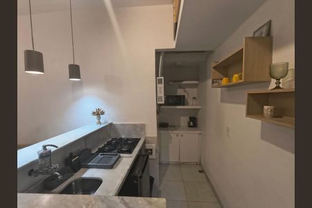 Apartamento à venda com 2 quartos, 42m² em Copacabana, Rio de Janeiro