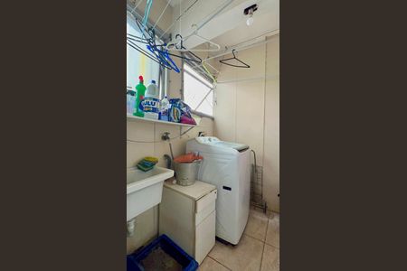 Apartamento à venda com 122m², 3 quartos e 1 vagaÁrea de Serviço