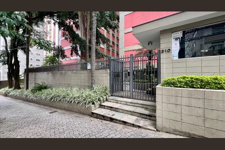 Apartamento à venda com 122m², 3 quartos e 1 vagaFachada