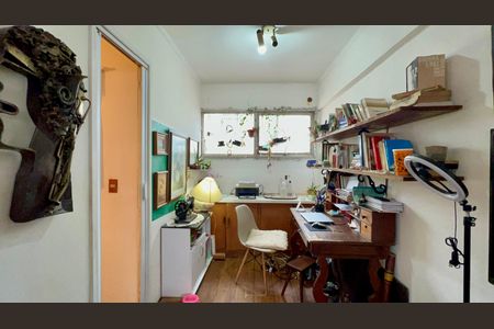 Apartamento à venda com 122m², 3 quartos e 1 vagaEscritório