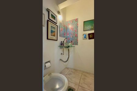 Lavabo de apartamento à venda com 3 quartos, 122m² em Paraíso, São Paulo