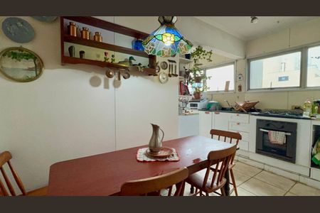 Apartamento à venda com 122m², 3 quartos e 1 vagaCozinha