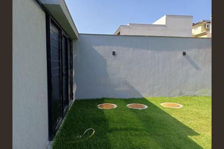 Casa à venda com 222m², 3 quartos e 1 vaga