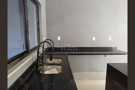 Casa à venda com 222m², 3 quartos e 1 vaga