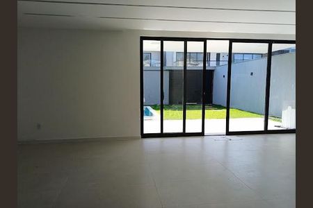 Casa à venda com 222m², 3 quartos e 1 vaga