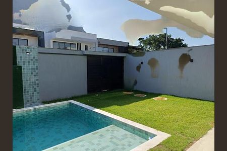 Casa à venda com 222m², 3 quartos e 1 vaga