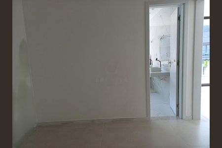 Casa à venda com 222m², 3 quartos e 1 vaga