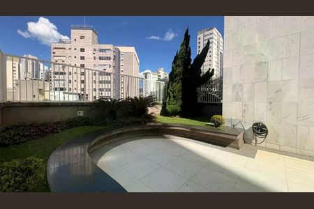 Apartamento à venda com 115m², 3 quartos e 2 vagas