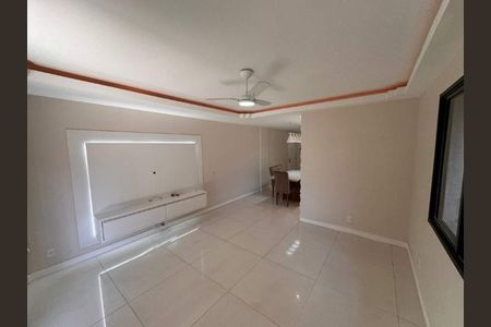 Apartamento à venda com 102m², 2 quartos e 3 vagas