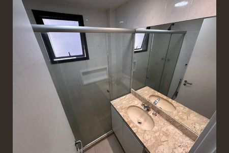 Apartamento à venda com 102m², 2 quartos e 3 vagas