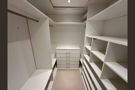 Apartamento à venda com 102m², 2 quartos e 3 vagas