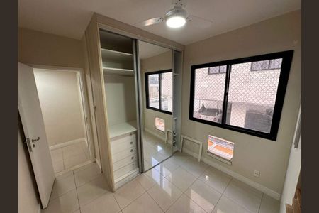 Apartamento à venda com 102m², 2 quartos e 3 vagas