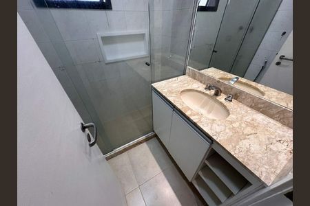 Apartamento à venda com 102m², 2 quartos e 3 vagas