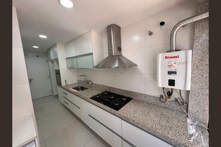 Apartamento à venda com 102m², 2 quartos e 3 vagas