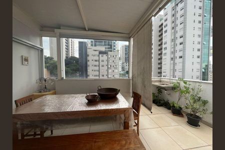 Apartamento à venda com 140m², 3 quartos e 2 vagas