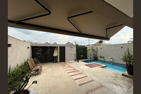 Casa de condomínio à venda com 340m², 5 quartos e 2 vagas