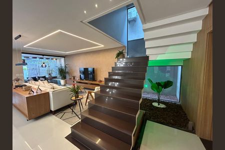 Casa de condomínio à venda com 340m², 5 quartos e 2 vagas
