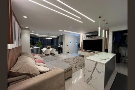Apartamento à venda com 83m², 2 quartos e 1 vaga