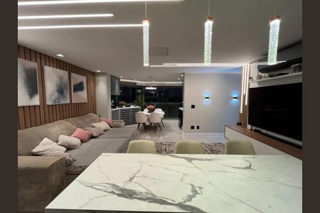 Apartamento à venda com 83m², 2 quartos e 1 vaga