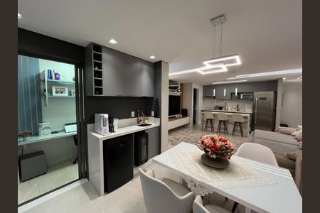 Apartamento à venda com 83m², 2 quartos e 1 vaga