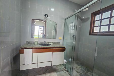 Casa de condomínio para alugar com 300m², 4 quartos e 3 vagas