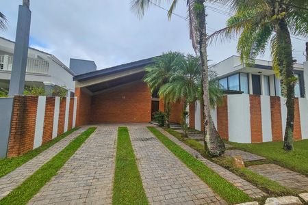 Casa de condomínio para alugar com 300m², 4 quartos e 3 vagas