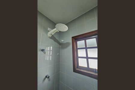 Casa de condomínio para alugar com 300m², 4 quartos e 3 vagas